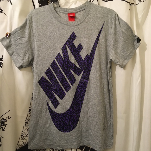 Nike Tops - Nike Graphic Tee w/ Large Leopard Print Logo